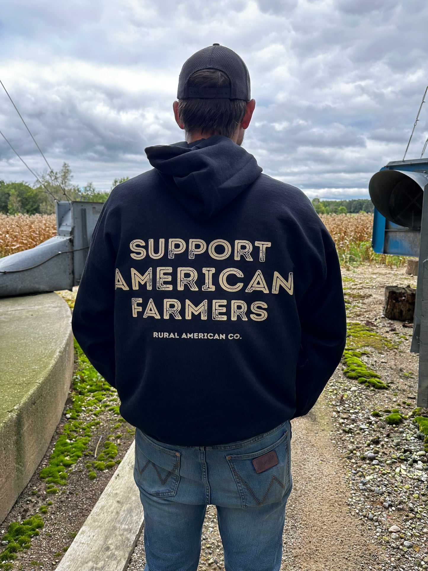 *PREORDER* 'Support American Farmers' Black Sweatshirt